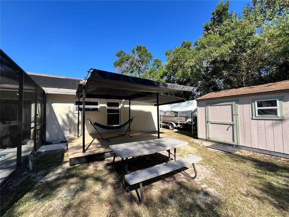 На продажу: $388,000 (3 спален, 2 ванн, 1421 Квадратных фут)