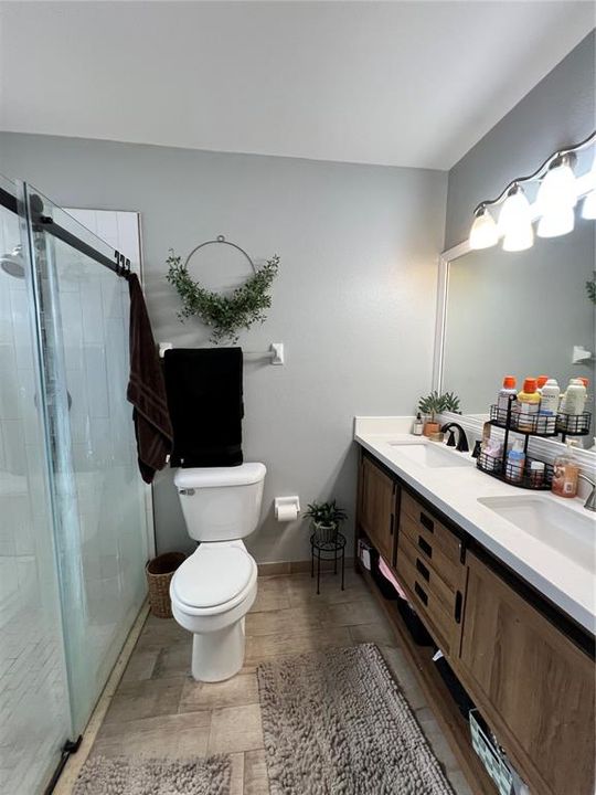 На продажу: $388,000 (3 спален, 2 ванн, 1421 Квадратных фут)