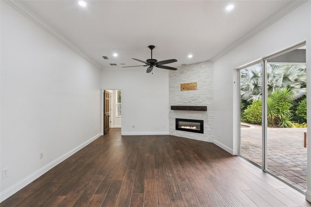 For Sale: $625,000 (4 beds, 3 baths, 2578 Square Feet)