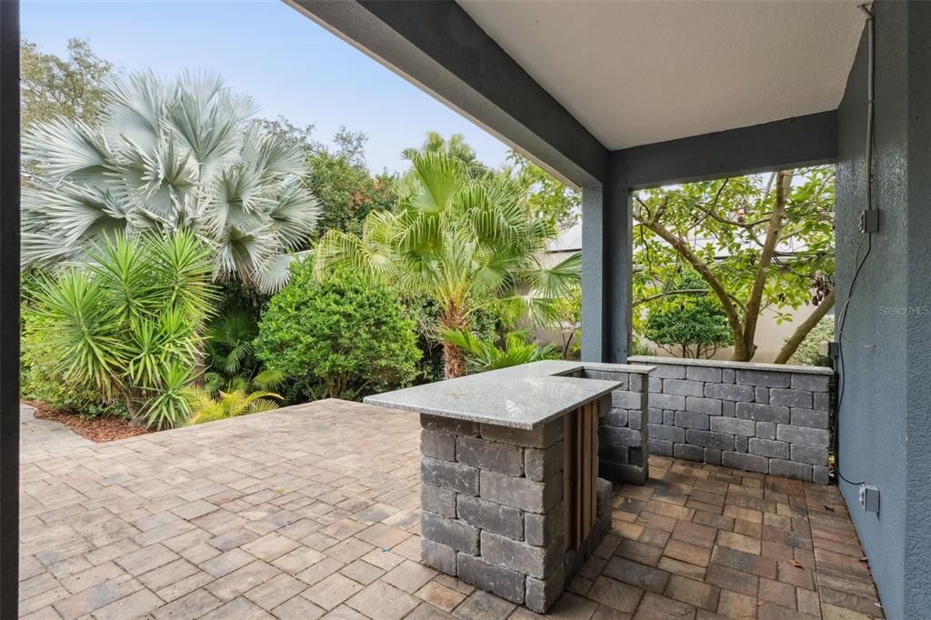 For Sale: $625,000 (4 beds, 3 baths, 2578 Square Feet)