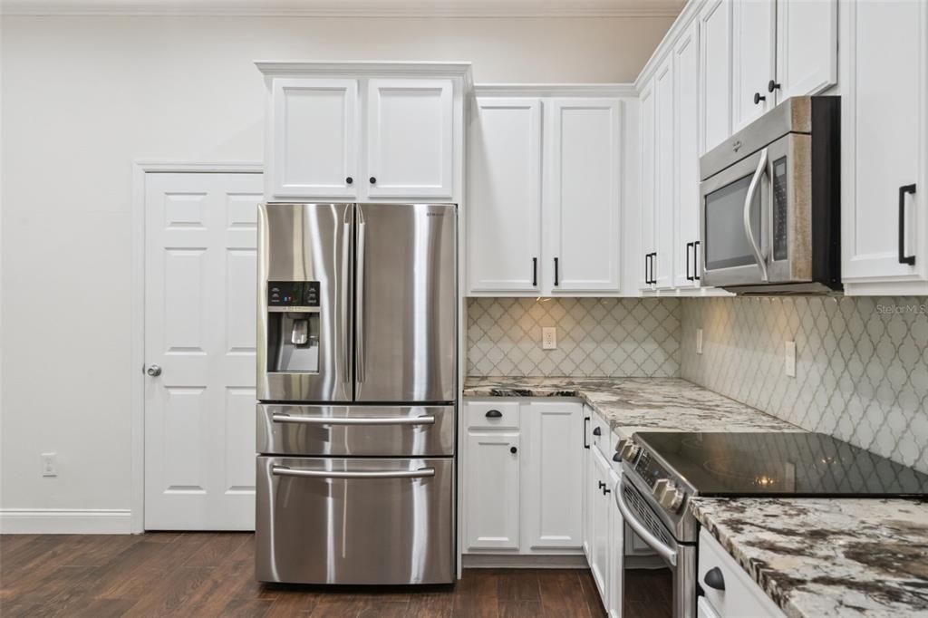 For Sale: $625,000 (4 beds, 3 baths, 2578 Square Feet)