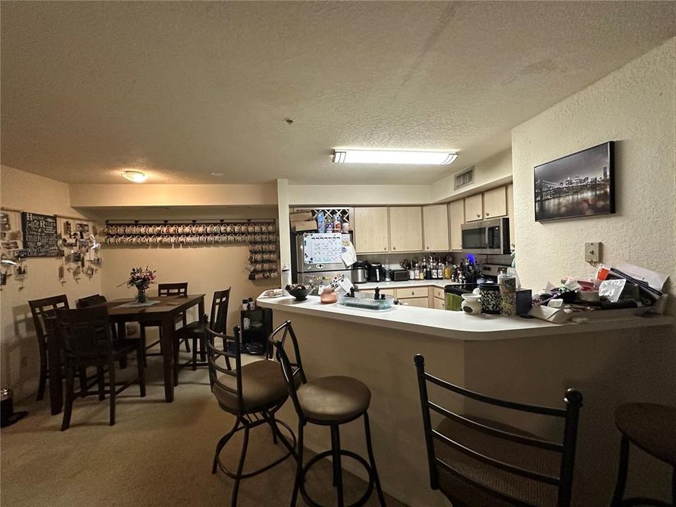 For Sale: $220,000 (2 beds, 2 baths, 1209 Square Feet)