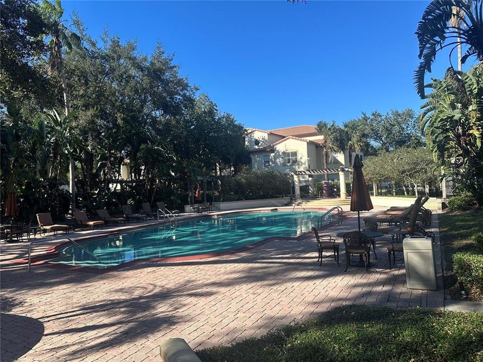 For Sale: $220,000 (2 beds, 2 baths, 1209 Square Feet)