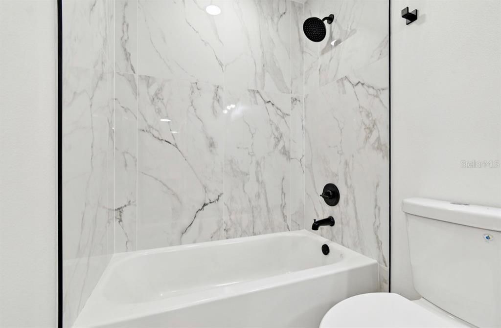 待售: $349,900 (3 贝兹, 2 浴室, 1272 平方英尺)