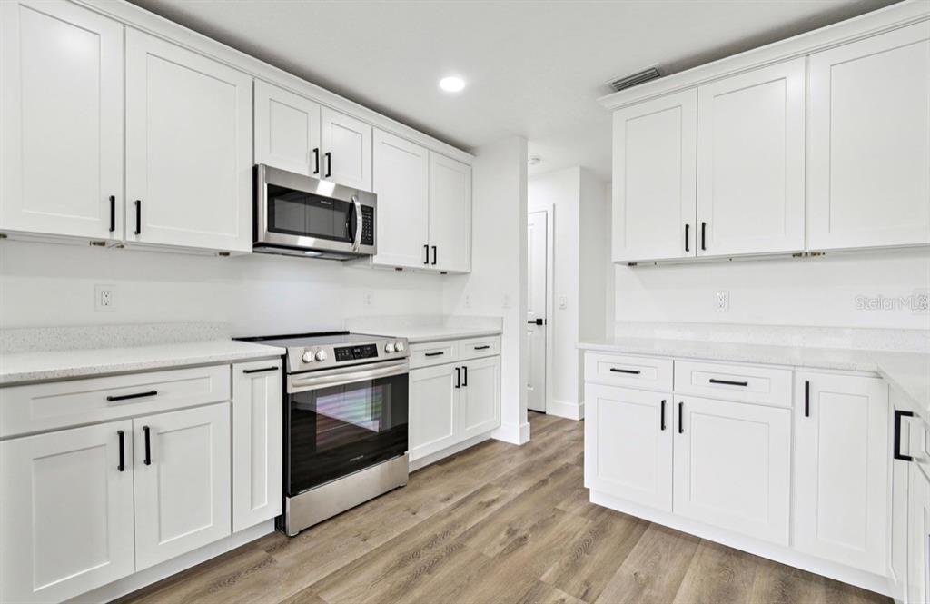 待售: $349,900 (3 贝兹, 2 浴室, 1272 平方英尺)