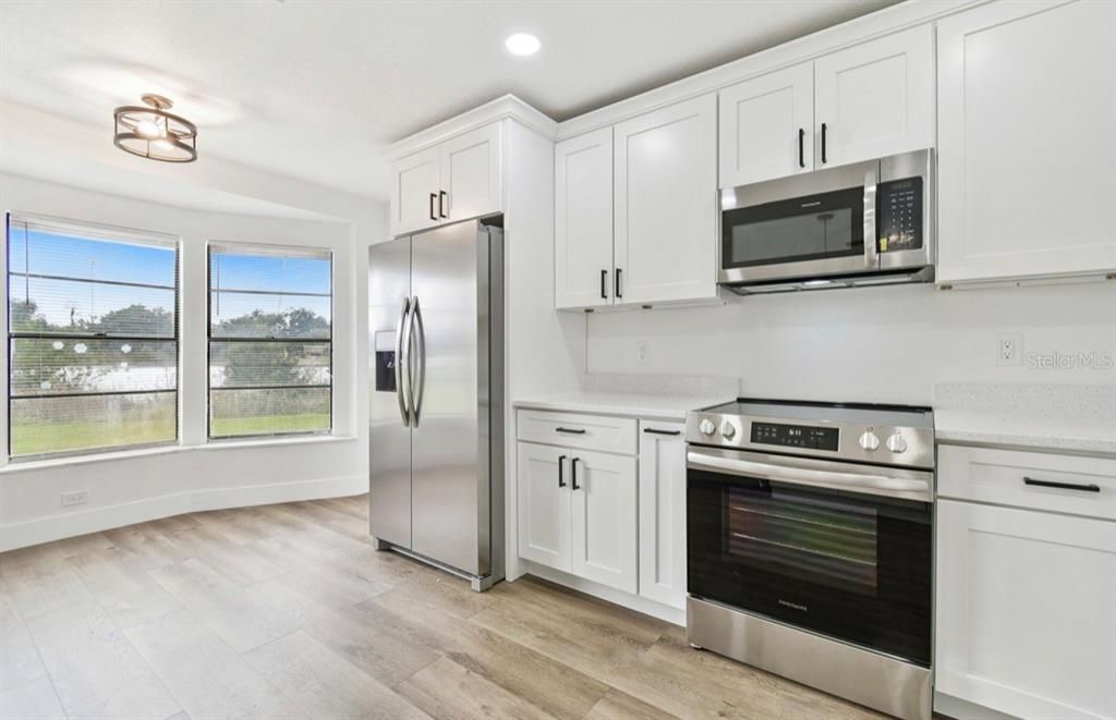 待售: $349,900 (3 贝兹, 2 浴室, 1272 平方英尺)