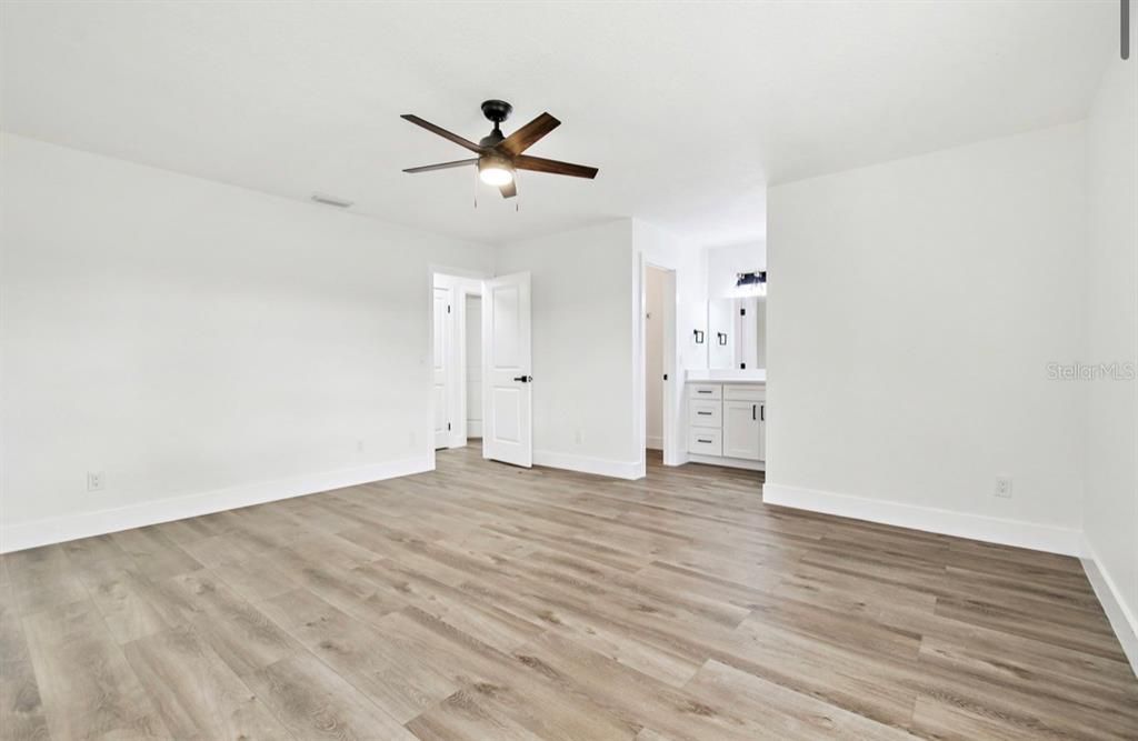 待售: $349,900 (3 贝兹, 2 浴室, 1272 平方英尺)