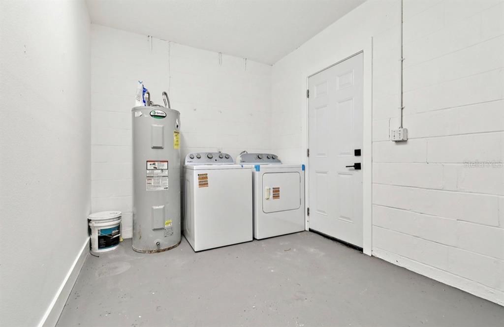 待售: $349,900 (3 贝兹, 2 浴室, 1272 平方英尺)