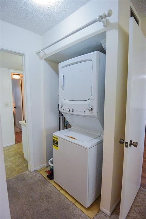 En Venta: $104,000 (2 camas, 1 baños, 882 Pies cuadrados)