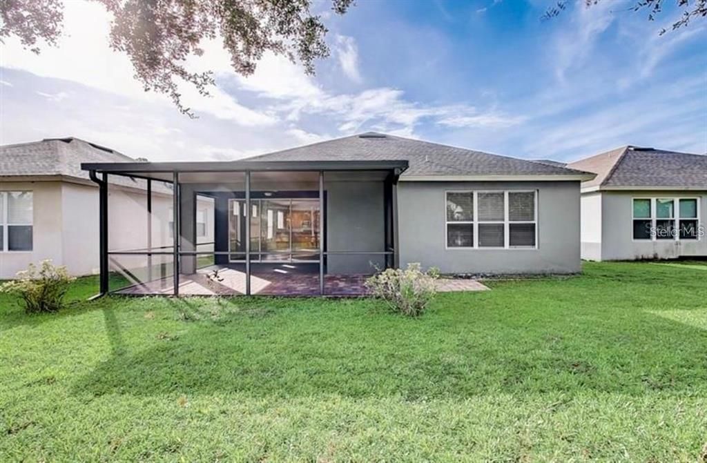 For Rent: $2,850 (3 beds, 2 baths, 1894 Square Feet)