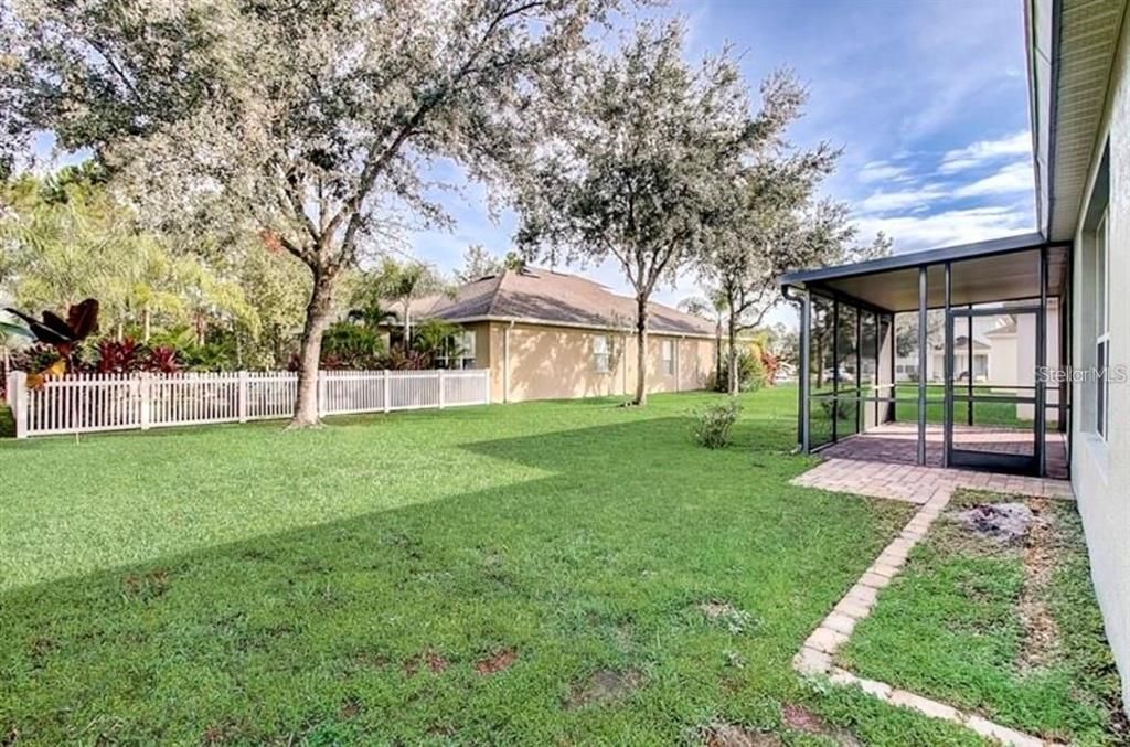 For Rent: $2,850 (3 beds, 2 baths, 1894 Square Feet)