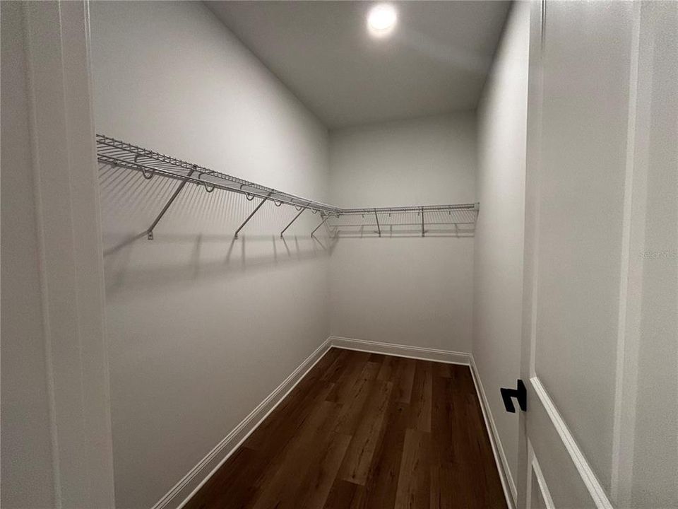 For Sale: $369,000 (3 beds, 2 baths, 1601 Square Feet)