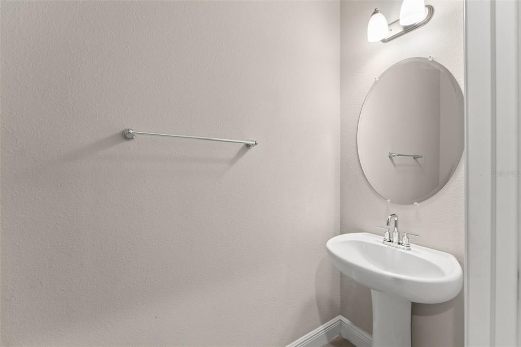 На продажу: $450,000 (3 спален, 3 ванн, 2308 Квадратных фут)