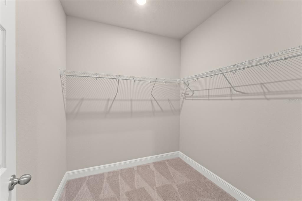 На продажу: $450,000 (3 спален, 3 ванн, 2308 Квадратных фут)