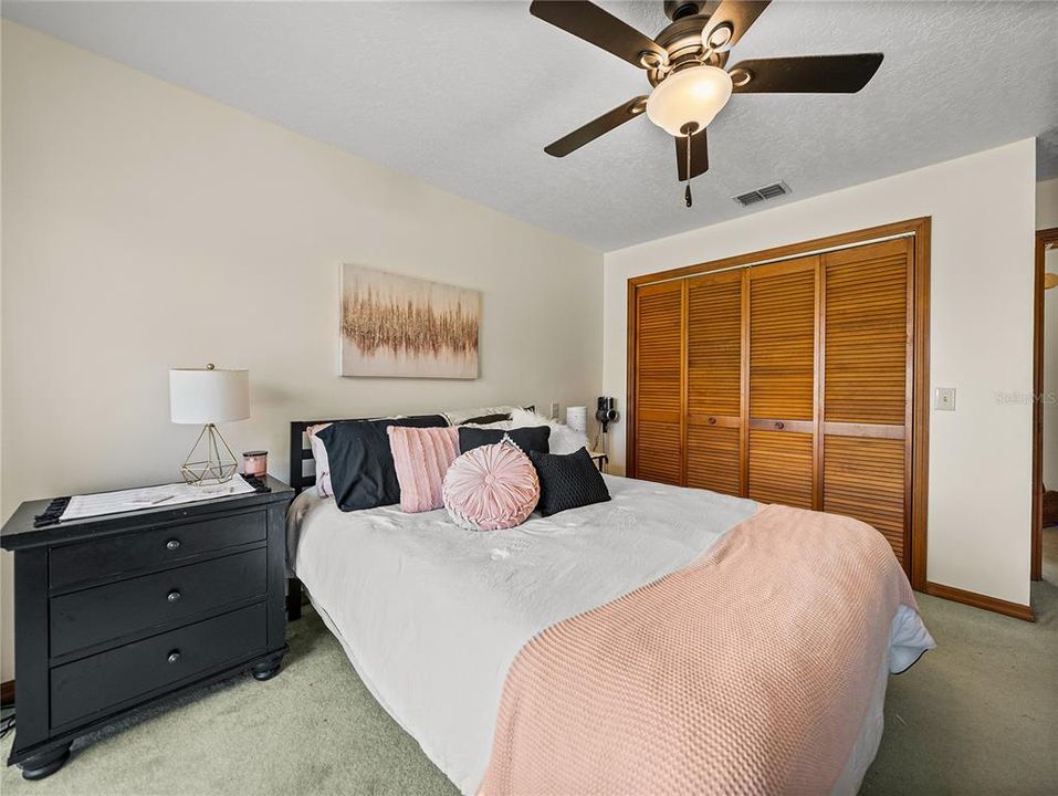 待售: $264,900 (2 贝兹, 2 浴室, 1526 平方英尺)