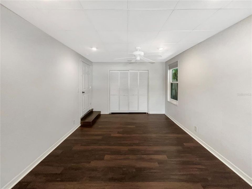 En Venta: $460,000 (4 camas, 2 baños, 1443 Pies cuadrados)