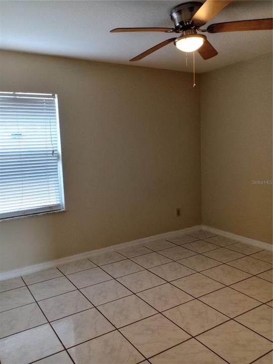 В аренду: $1,650 (3 спален, 2 ванн, 1292 Квадратных фут)