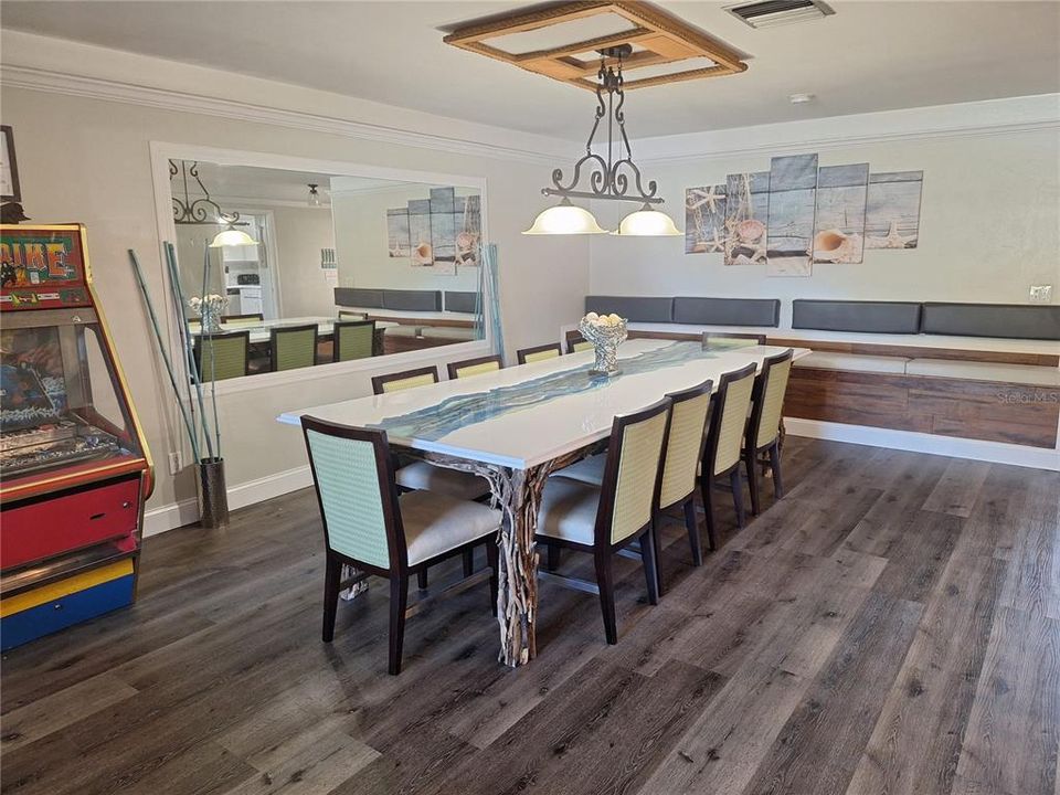 На продажу: $695,000 (4 спален, 3 ванн, 1861 Квадратных фут)