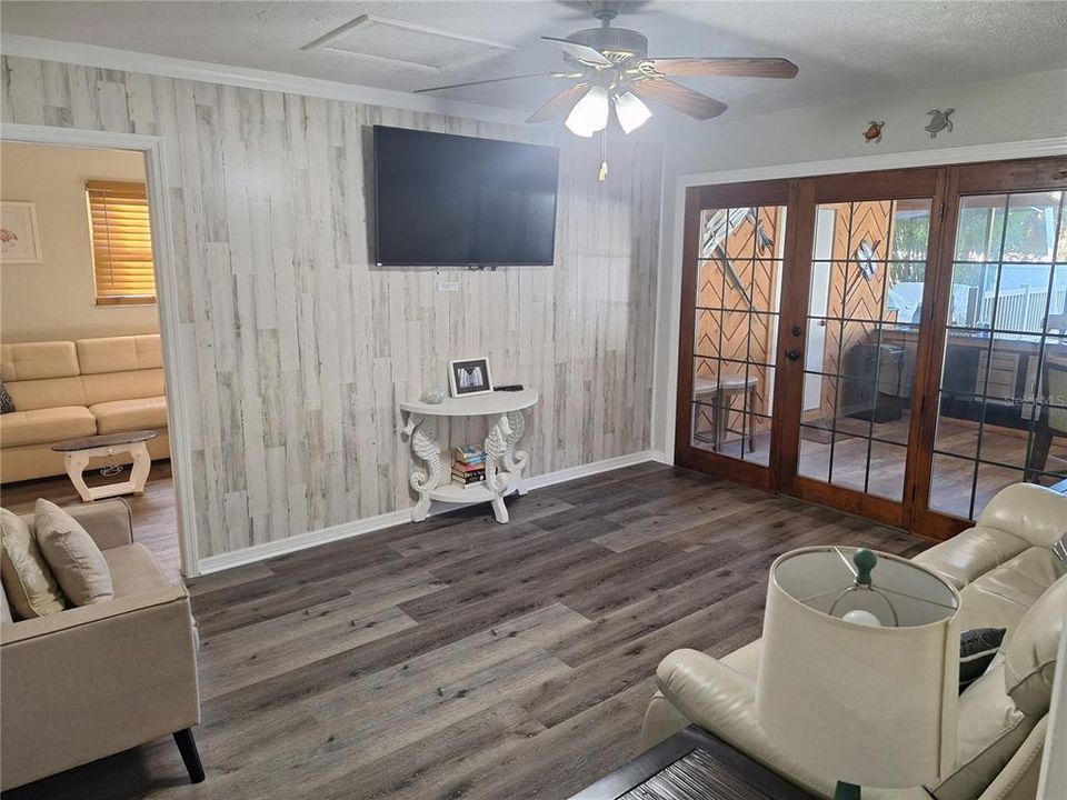 На продажу: $695,000 (4 спален, 3 ванн, 1861 Квадратных фут)