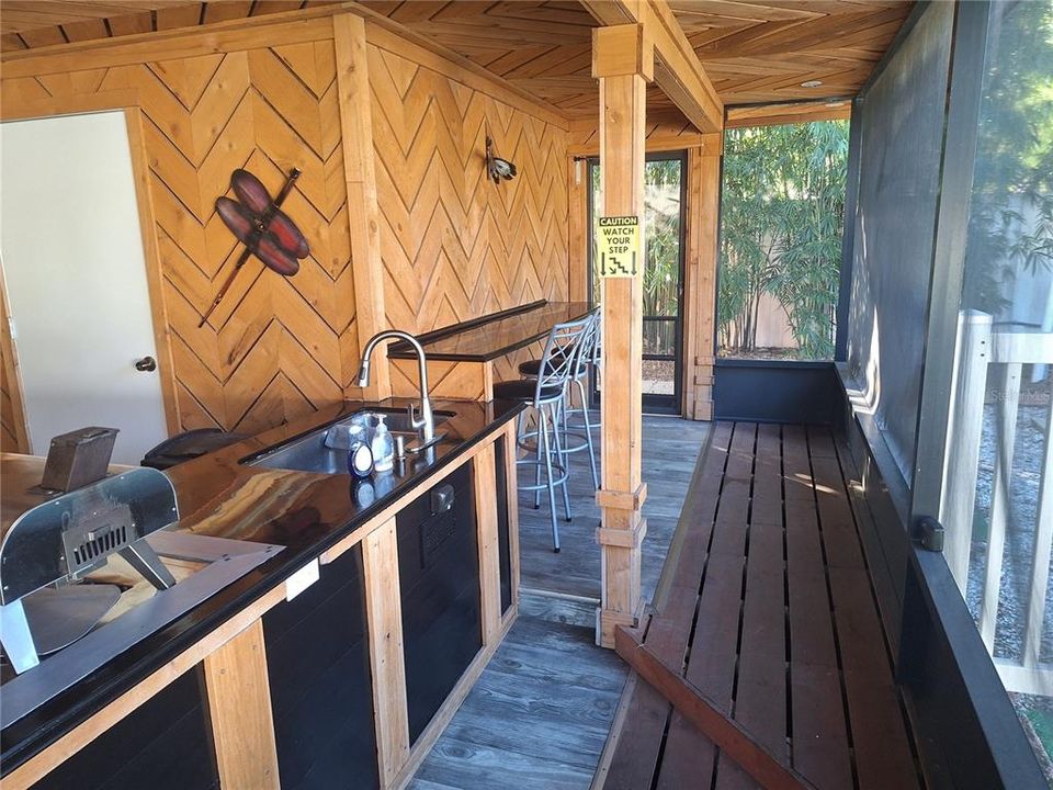 На продажу: $695,000 (4 спален, 3 ванн, 1861 Квадратных фут)