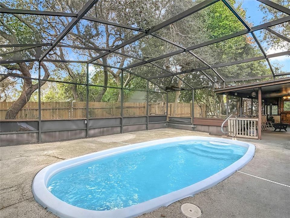 For Sale: $260,000 (3 beds, 2 baths, 1198 Square Feet)