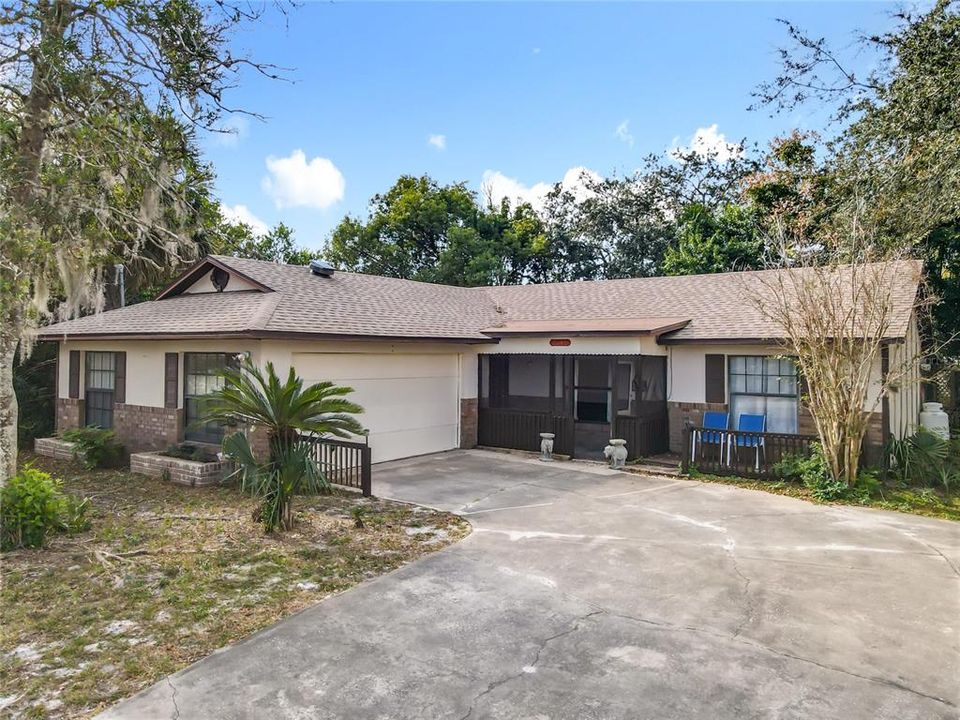 For Sale: $260,000 (3 beds, 2 baths, 1198 Square Feet)