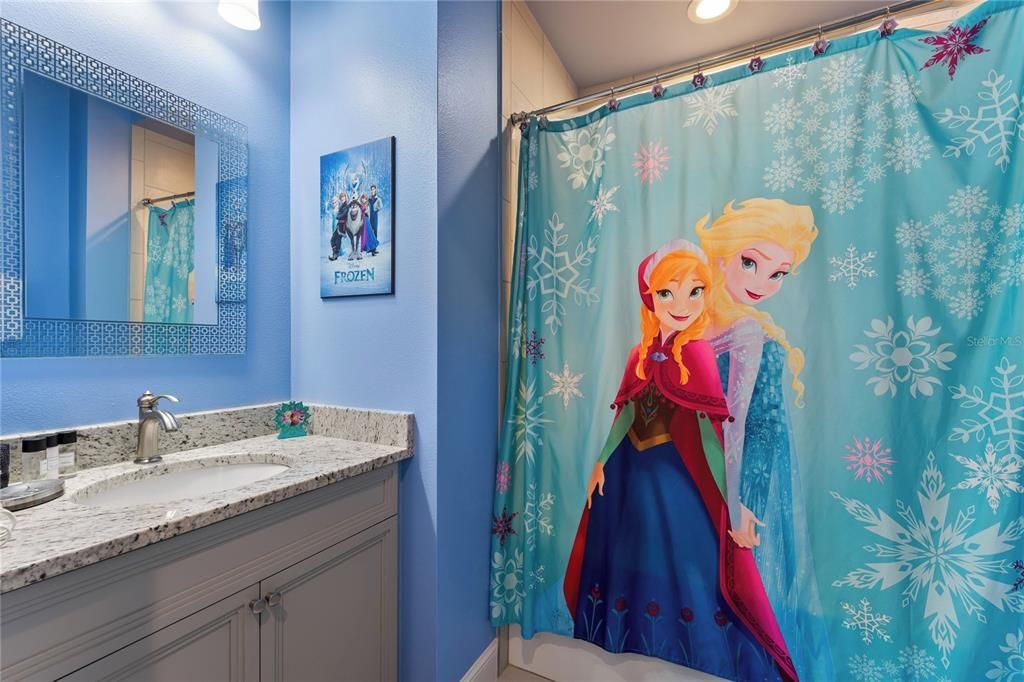 En Venta: $1,975,000 (9 camas, 9 baños, 5853 Pies cuadrados)