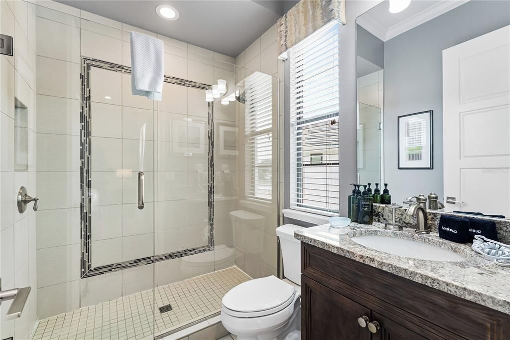 En Venta: $1,975,000 (9 camas, 9 baños, 5853 Pies cuadrados)