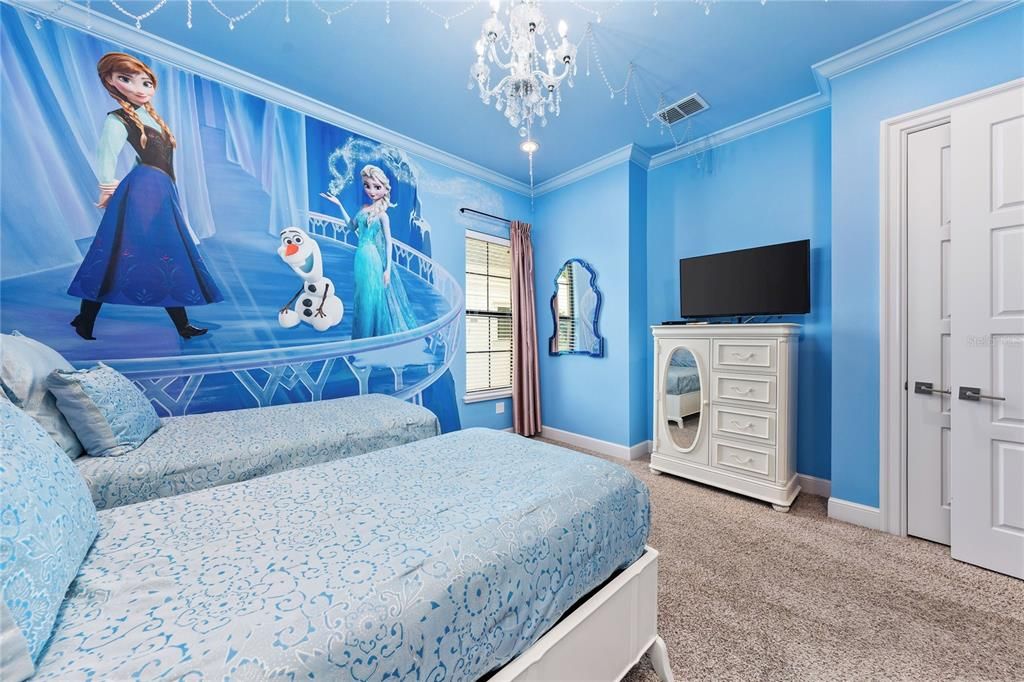 En Venta: $1,975,000 (9 camas, 9 baños, 5853 Pies cuadrados)