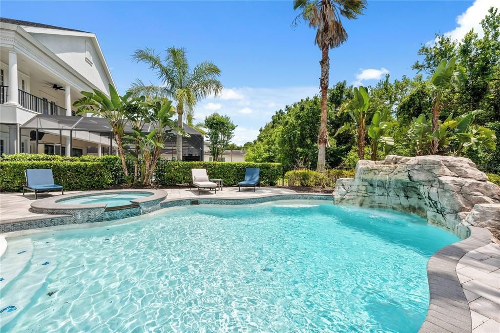 En Venta: $1,975,000 (9 camas, 9 baños, 5853 Pies cuadrados)