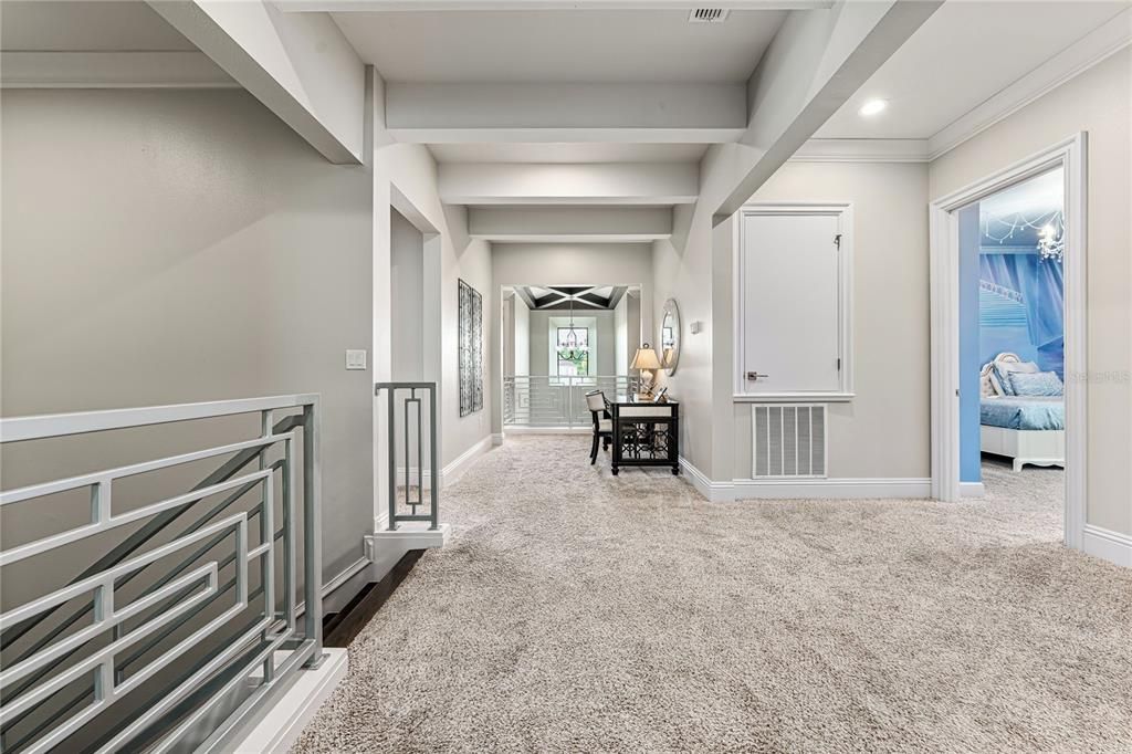 En Venta: $1,975,000 (9 camas, 9 baños, 5853 Pies cuadrados)