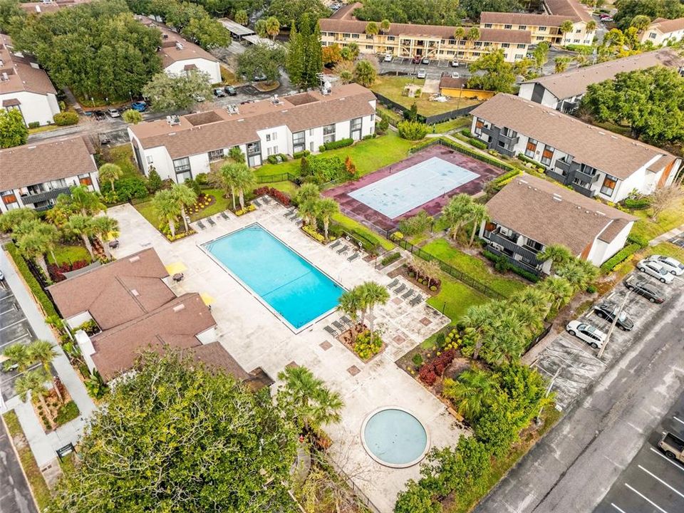 For Rent: $1,500 (1 beds, 1 baths, 727 Square Feet)