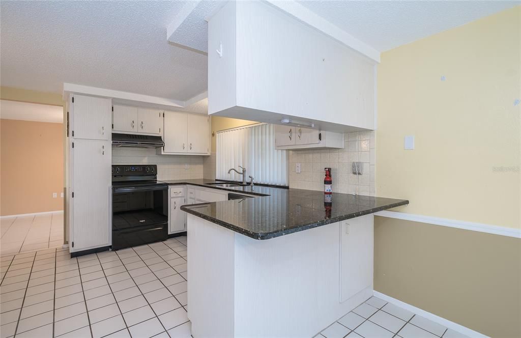 For Sale: $199,000 (2 beds, 2 baths, 1414 Square Feet)