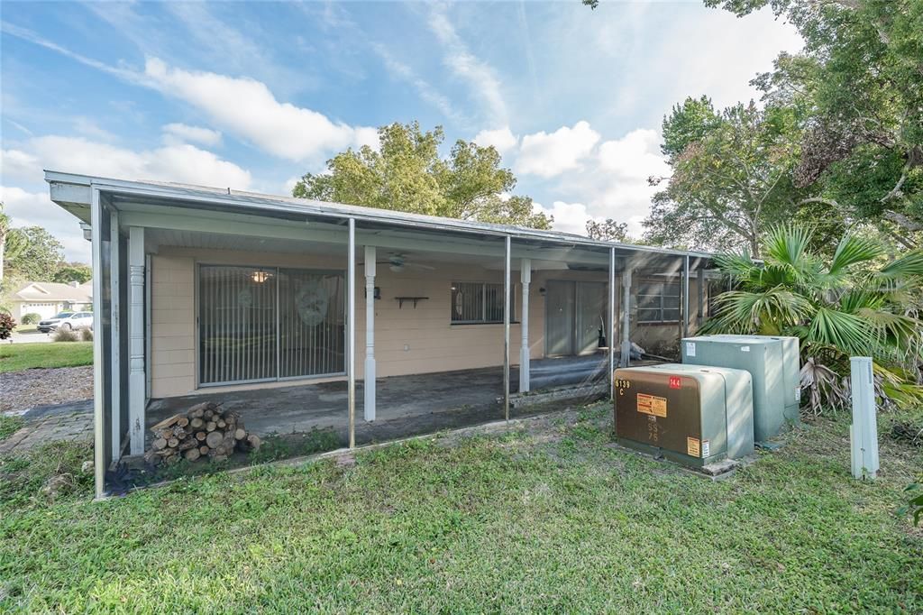 For Sale: $199,000 (2 beds, 2 baths, 1414 Square Feet)