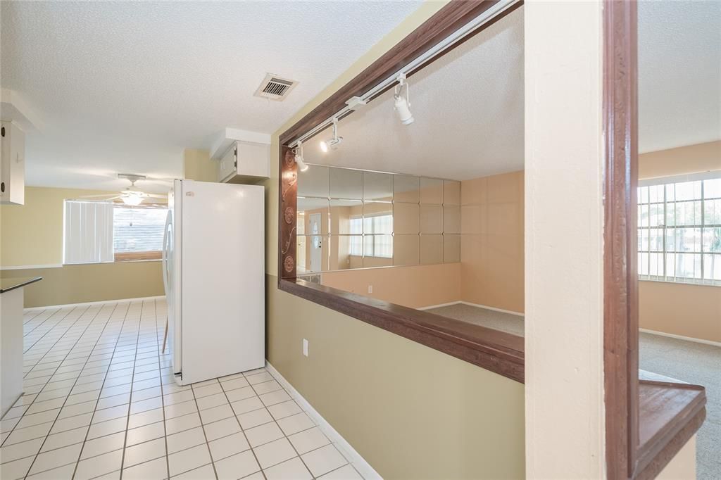 For Sale: $199,000 (2 beds, 2 baths, 1414 Square Feet)