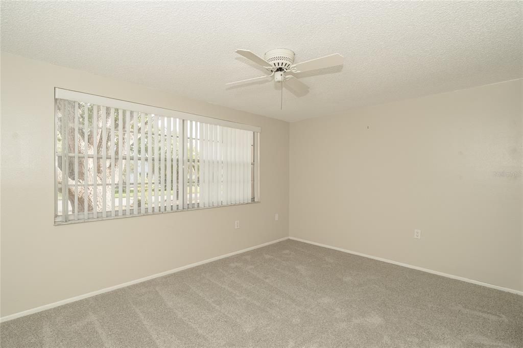 For Sale: $199,000 (2 beds, 2 baths, 1414 Square Feet)