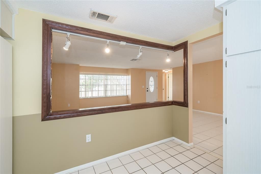 For Sale: $199,000 (2 beds, 2 baths, 1414 Square Feet)