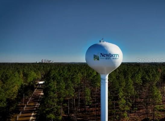 Под контрактом: $358,700 (5 спален, 2 ванн, 2072 Квадратных фут)