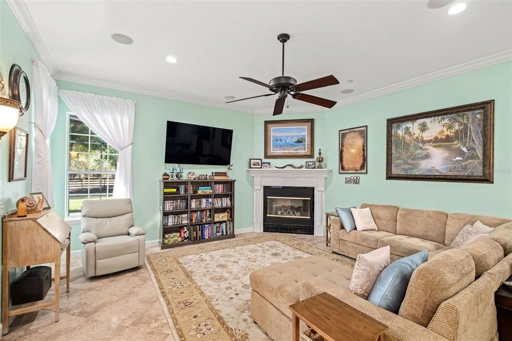 待售: $829,900 (5 贝兹, 3 浴室, 2915 平方英尺)