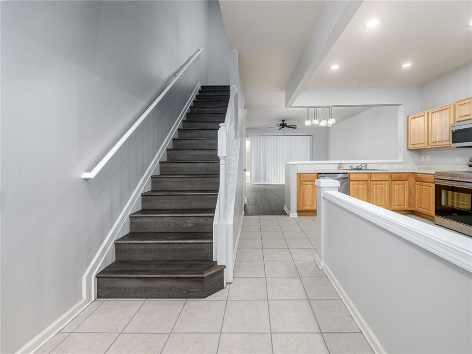 For Rent: $2,200 (3 beds, 2 baths, 1588 Square Feet)