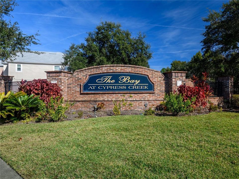 For Rent: $2,200 (3 beds, 2 baths, 1588 Square Feet)