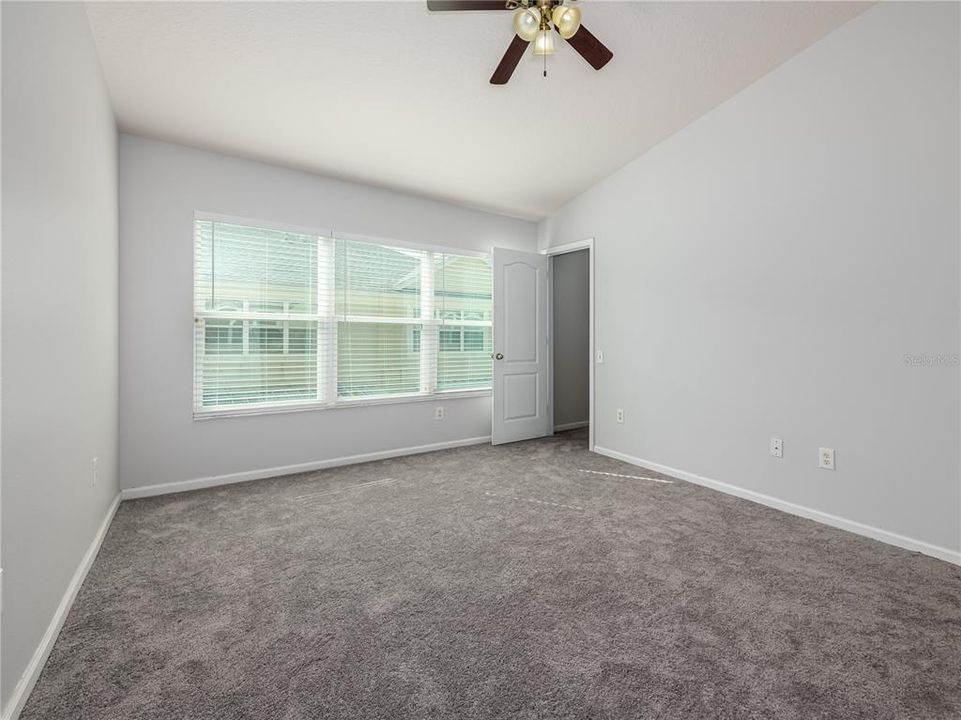 For Rent: $2,200 (3 beds, 2 baths, 1588 Square Feet)