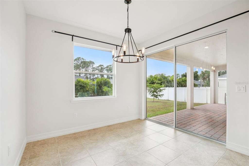 На продажу: $335,000 (3 спален, 2 ванн, 1974 Квадратных фут)