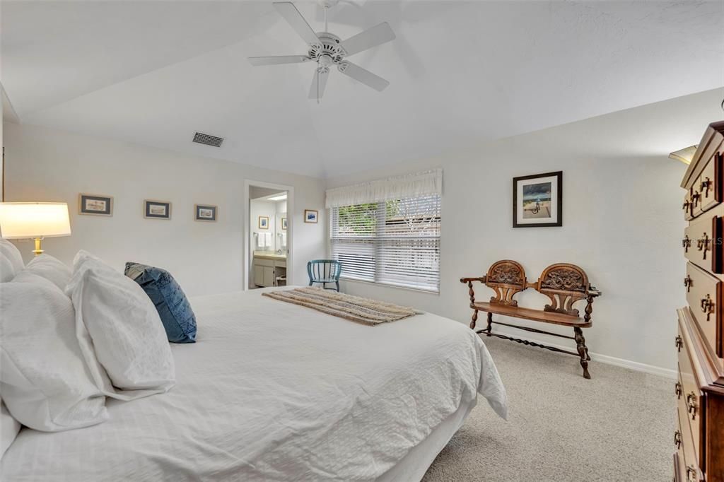 待售: $525,000 (3 贝兹, 2 浴室, 1870 平方英尺)