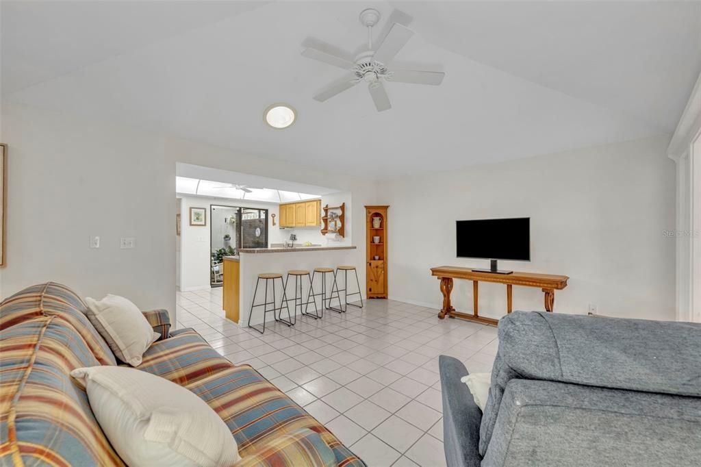 待售: $525,000 (3 贝兹, 2 浴室, 1870 平方英尺)