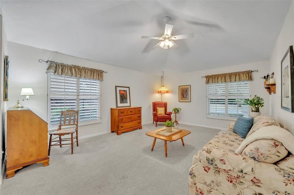 待售: $525,000 (3 贝兹, 2 浴室, 1870 平方英尺)