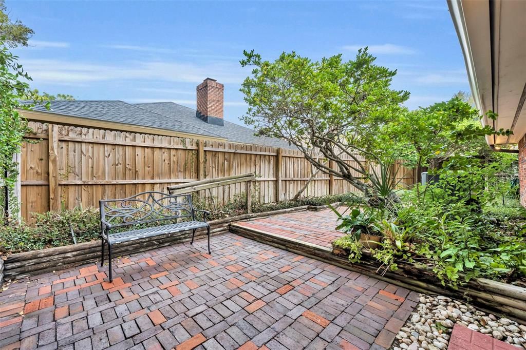 待售: $525,000 (3 贝兹, 2 浴室, 1870 平方英尺)