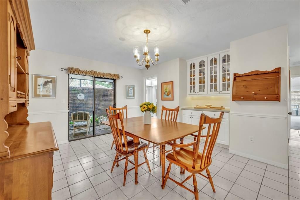 待售: $525,000 (3 贝兹, 2 浴室, 1870 平方英尺)