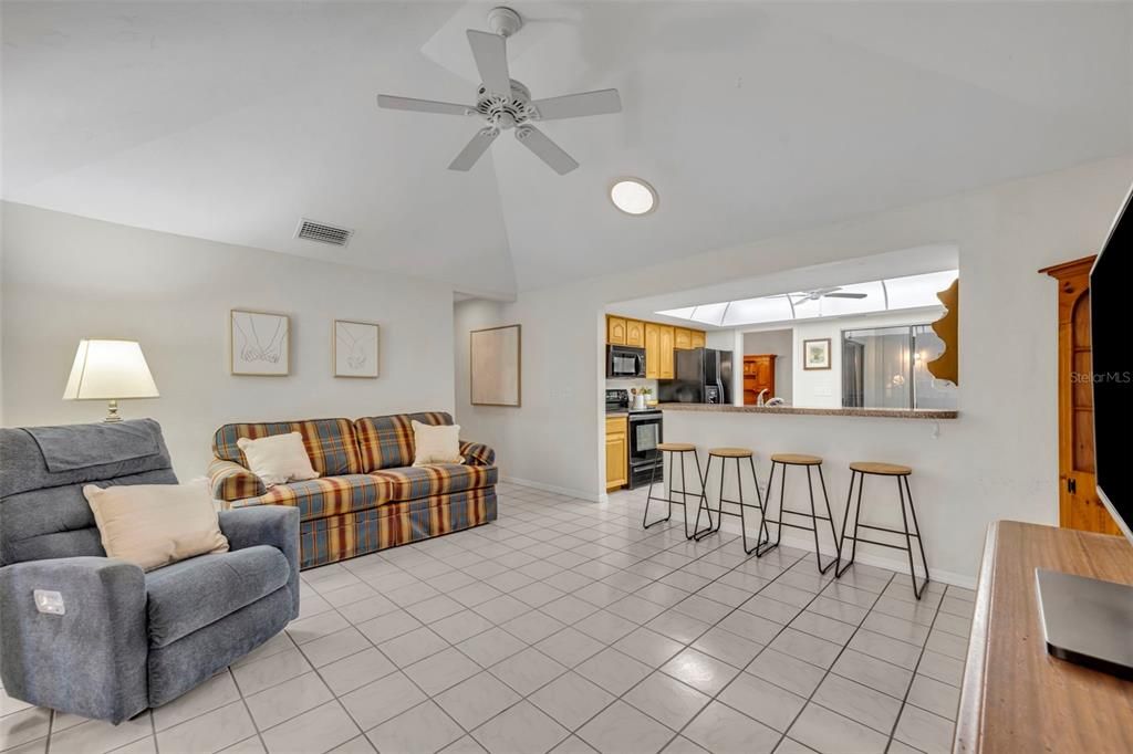 待售: $525,000 (3 贝兹, 2 浴室, 1870 平方英尺)