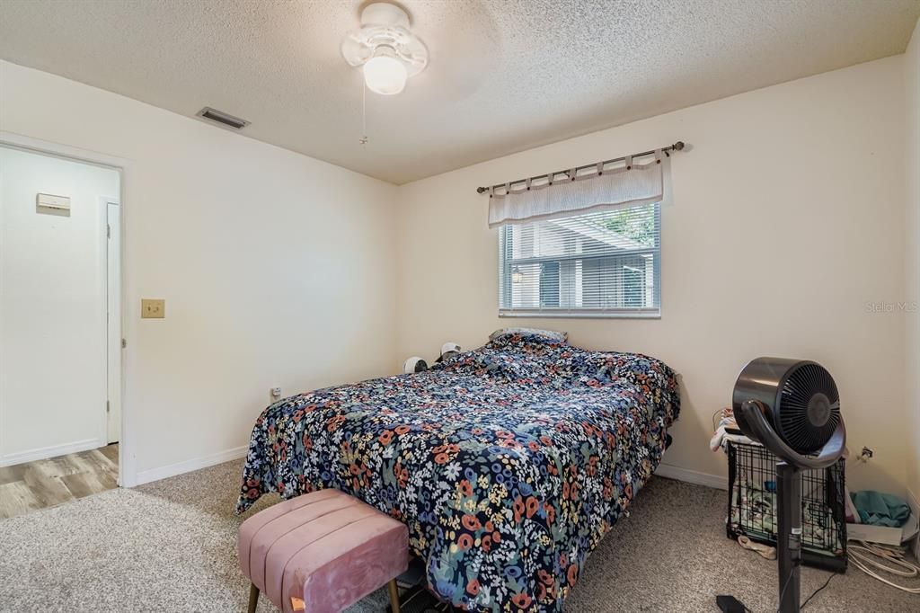 待售: $230,000 (3 贝兹, 2 浴室, 1623 平方英尺)